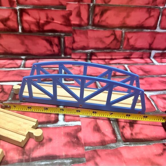 Thomas & Friends Wooden Railway bridge and track pcs - Picture 3 of 8